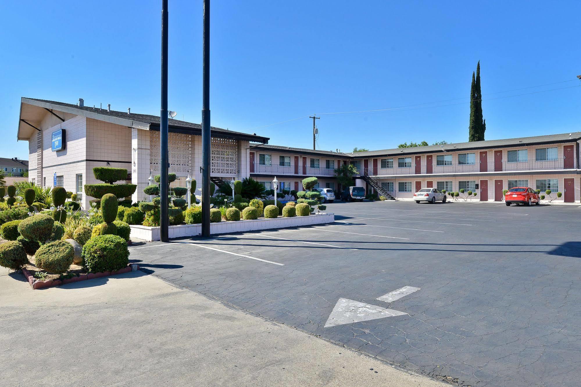 Rodeway Inn Near University-Gateway To Yosemite Merced Eksteriør billede